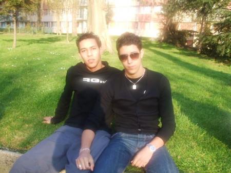 AIE LE ZINK HALLA LA FAMILLE 